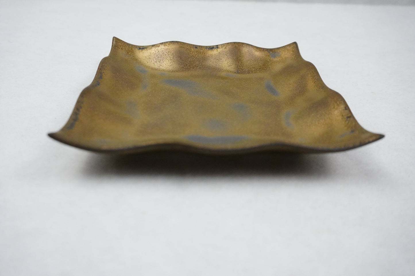 Gold-colored Square Plate Handmade By Kizuru Seito